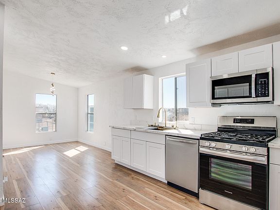 2nd image of 12160 N Antelope Rd