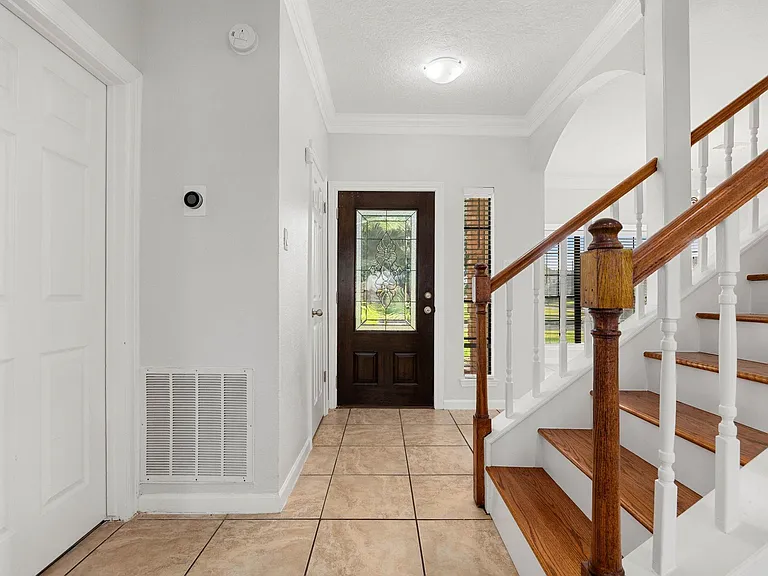 15526 Cabildo Dr — Photo 43