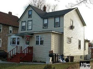 8 Maple Ave APT 1, Lynbrook, NY 11563