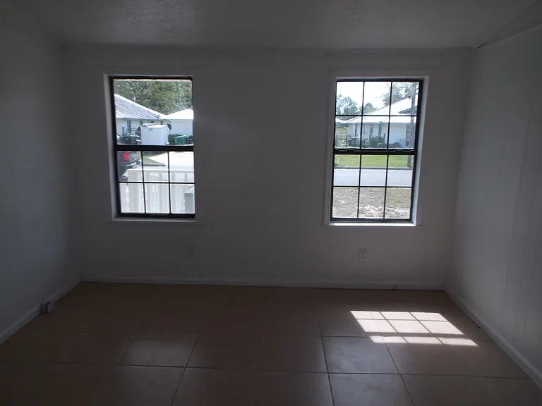 808 Penny Pl — Photo 13