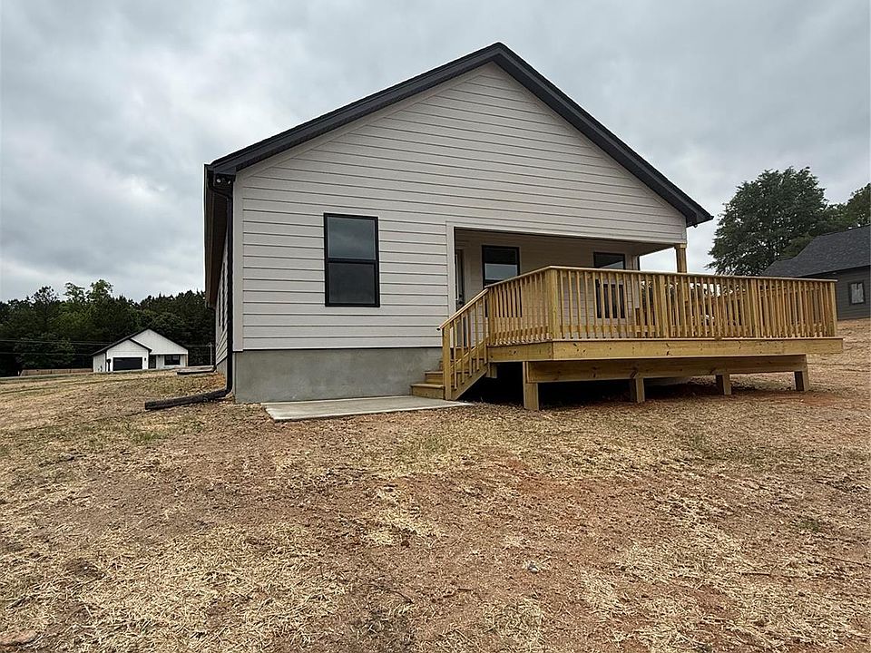 2nd image of 1218 Burris Blvd
