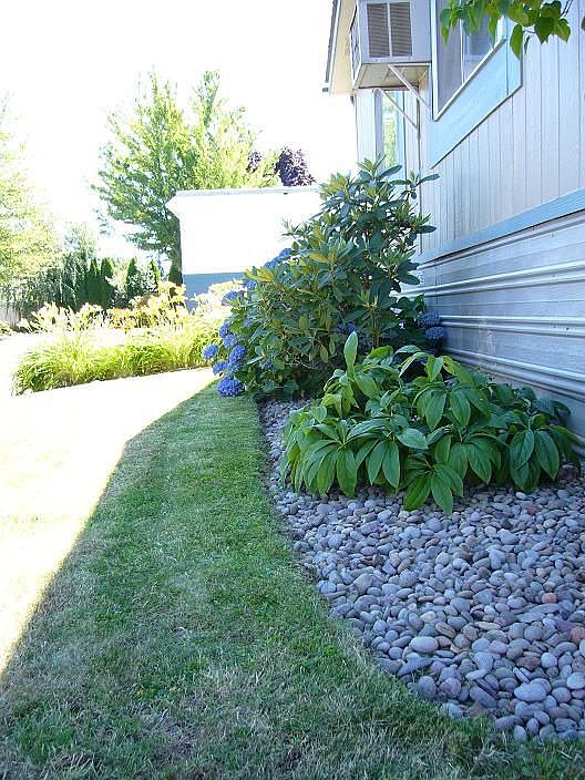 2nd image of 1120 W Fairview Dr Space 75