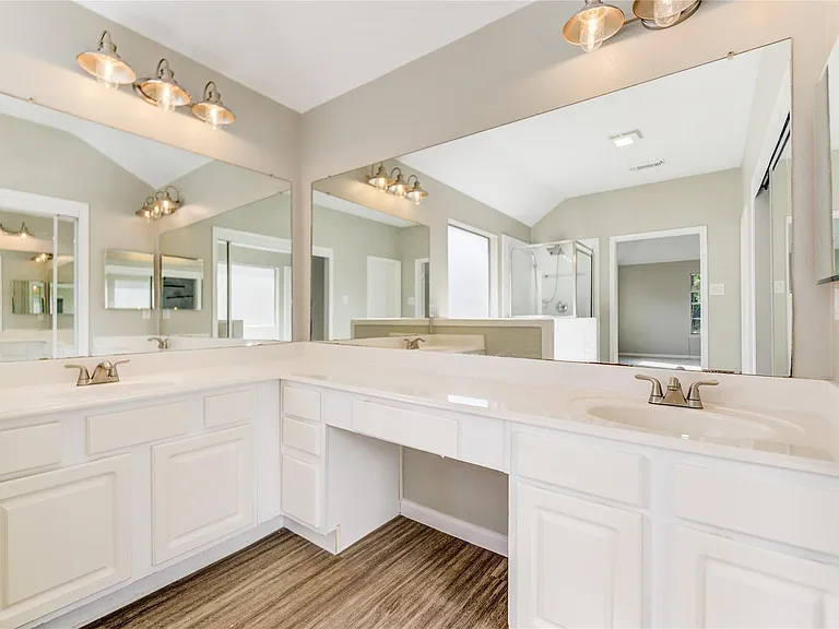 12207 Lakewood Glade Ct — Photo 35