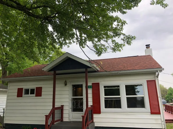 133 Lakeside Dr, Walkerton, IN 46574