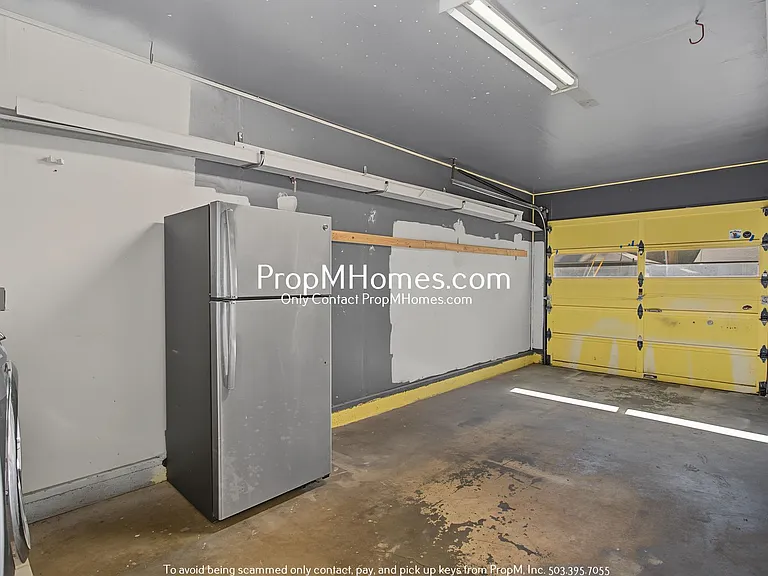 11908 SE 56th Ave — Photo 23