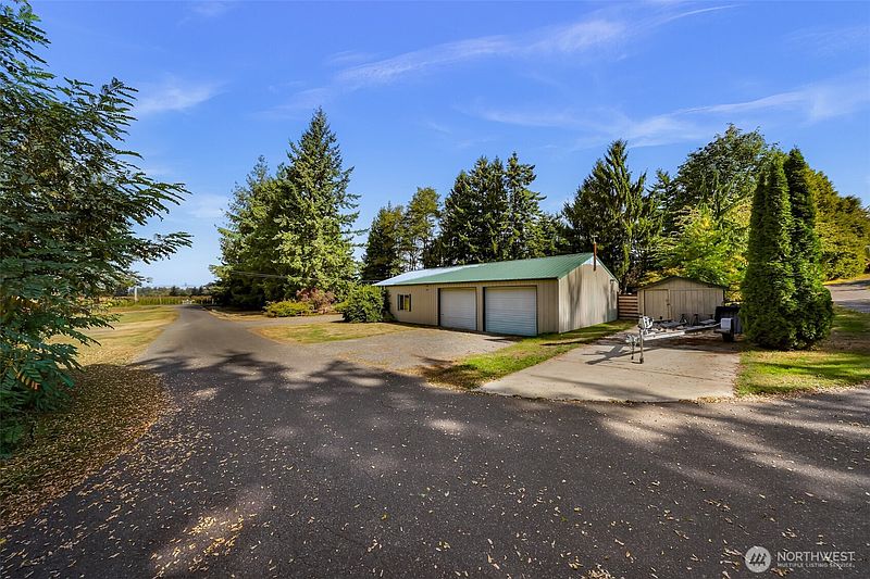 3rd image of 6086 Dragonfly Lane