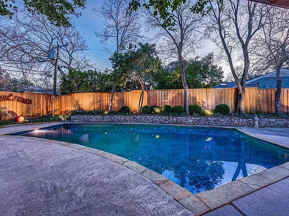 4th image of 6910 Baxtershire Dr