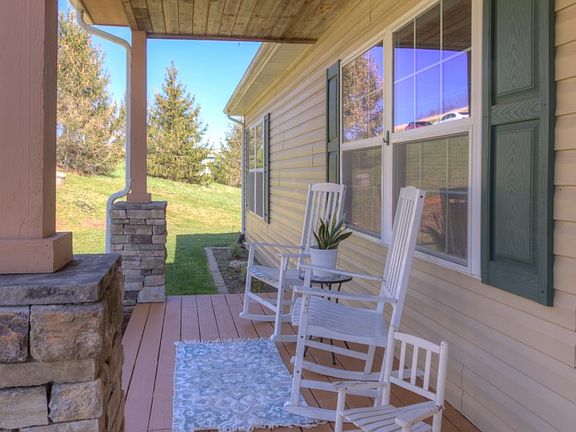 5th image of 159 Big Flatts Acres Cir