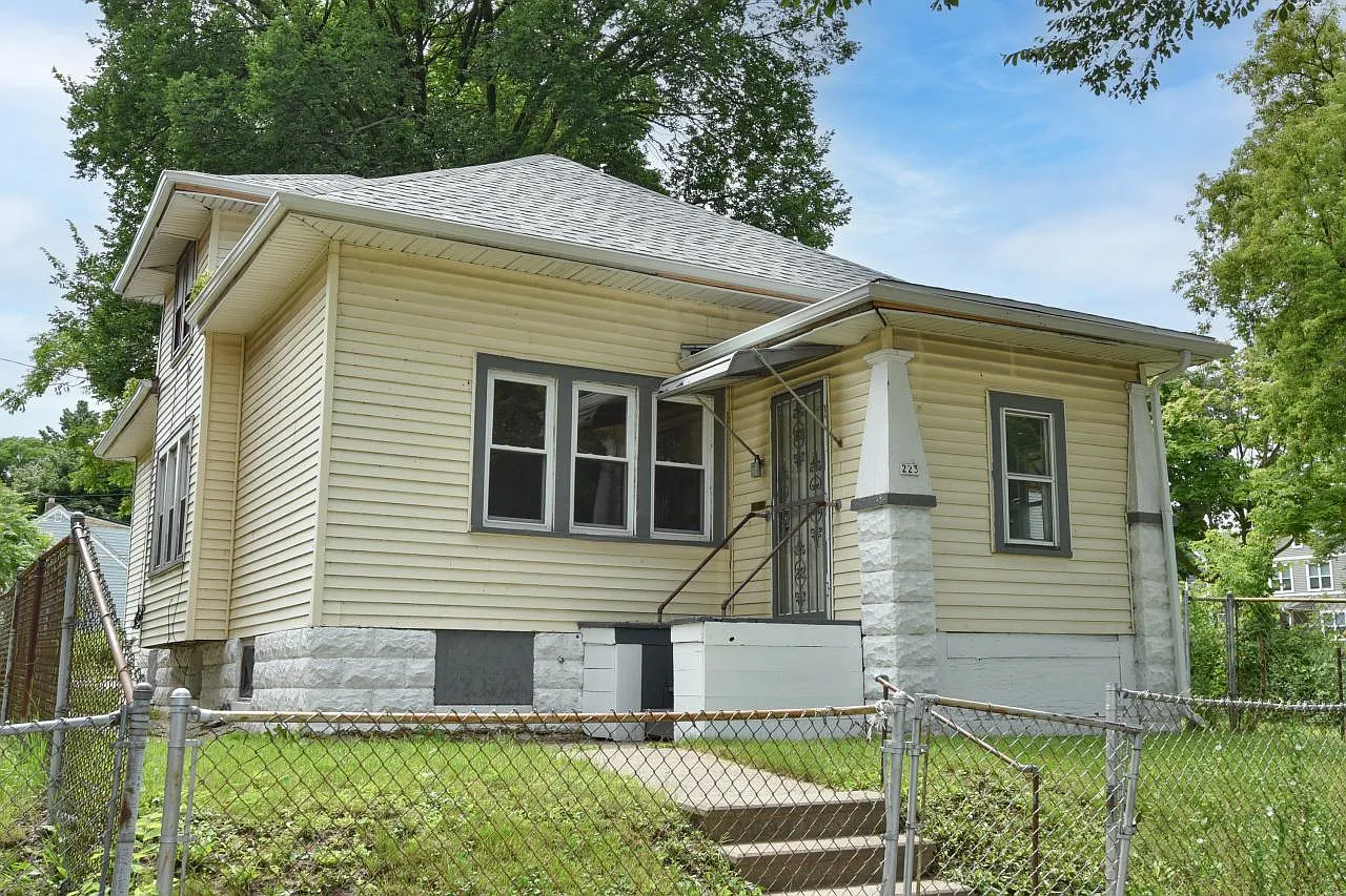 223 West Keefe AVENUE photo 1