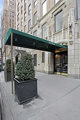 Sold by Compass | media 19