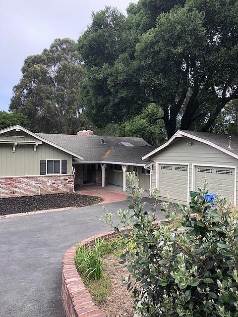Front of House with 2 Car Garage