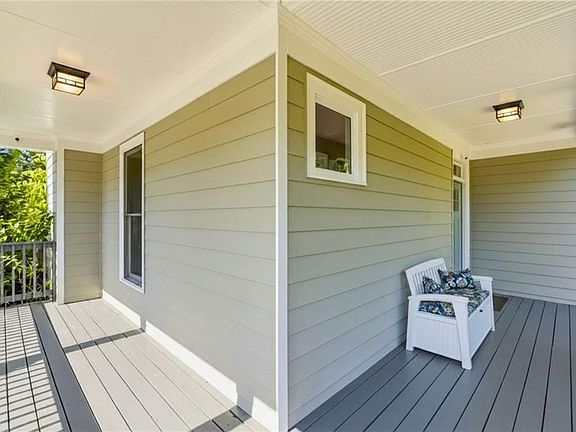 3rd image of 1324 Cambridge Ave