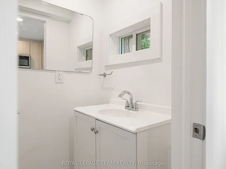 143 Saint Andrew St — Photo 18