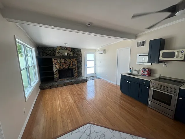 1 bed, 450 sqft, $1,650 — Photo 3