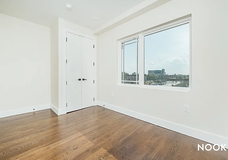 486 E 28th St #704 — Photo 11