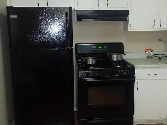 3rd image of 122 Mullingar Ct