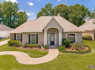 443 W Plantation Ridge Ct, Baton Rouge, LA 70810