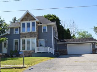 16139 245th St, Mason City, IA 50401