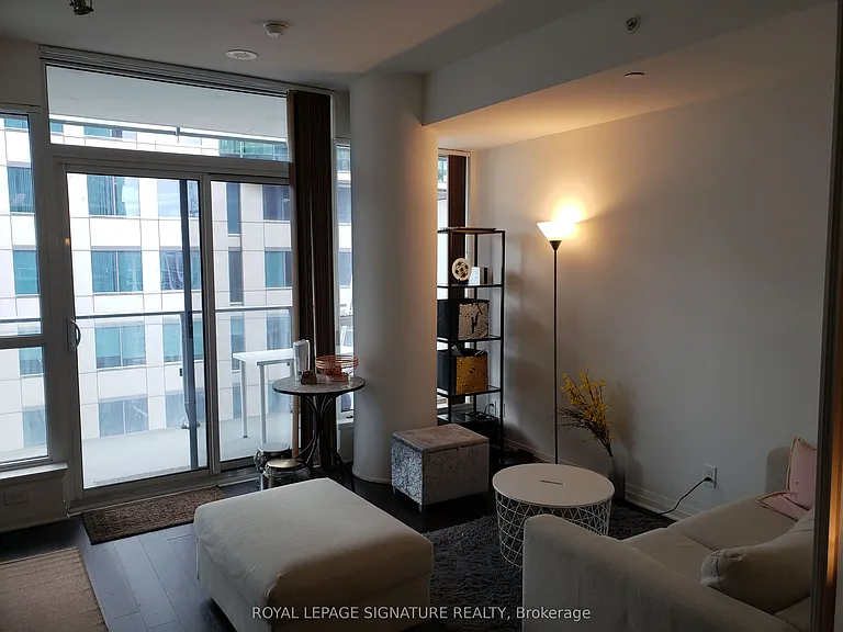 8 Mercer St #1504 — Photo 19