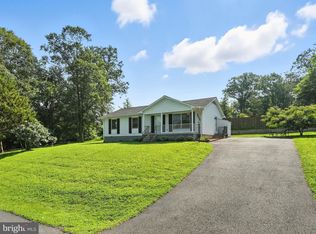 7935 Maplewood Dr, Manassas, VA 20111