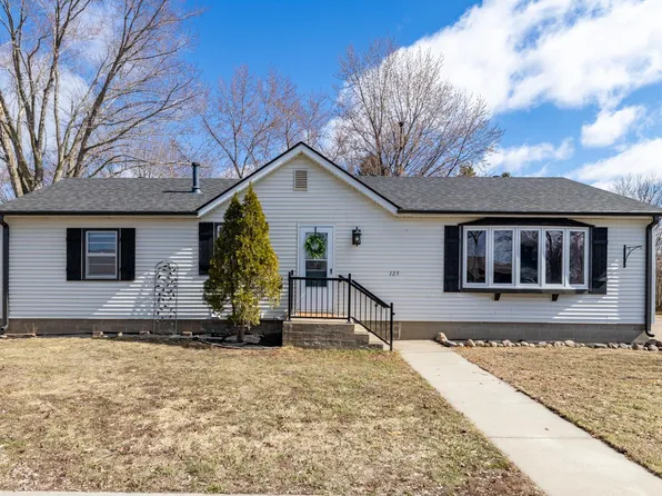 125 S Eagle St, Belle Plaine, MN 56011