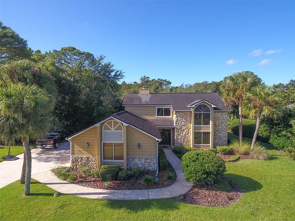 1st image of 668 Riverpark Cir