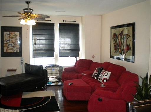 3rd image of 221 Tigerlilly Dr