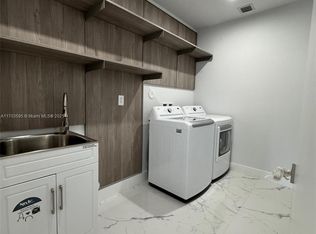 619 SW 16th St, Fort Lauderdale, FL 33315