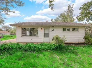 232 Camden Dr, Steger, IL 60475