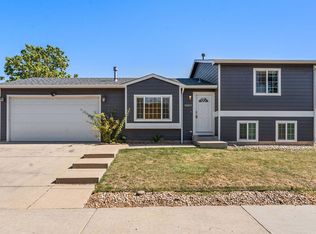 1060 Sunrise Cir, Dacono, CO 80514