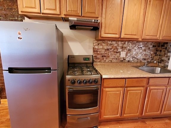 2nd image of 206 Avenue B #2C