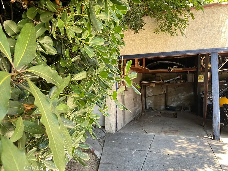 1714 Gillette Cres #B — Photo 8