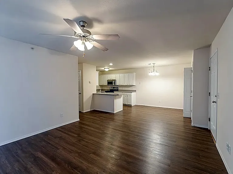 Watermill Park Apartments — Photo 8