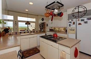 3rd image of 53 Oyster Landing Ln