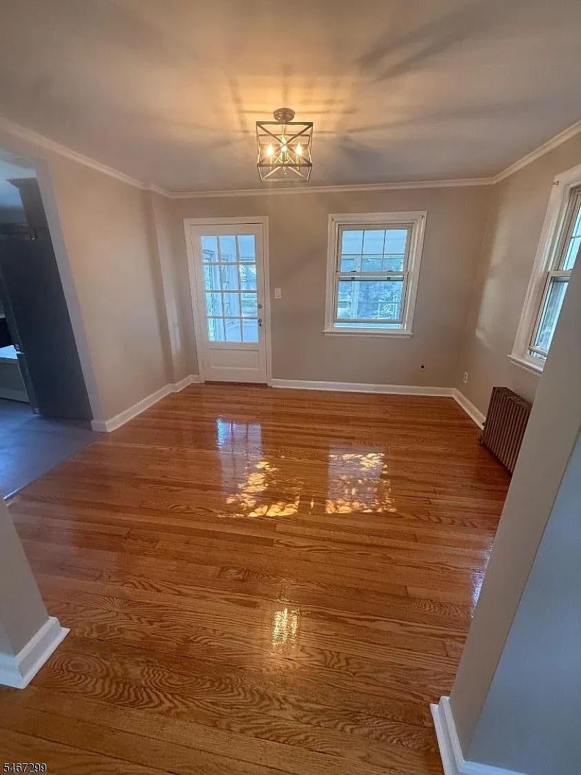 3 bed, 2.0 bath, $3,900 — Photo 2