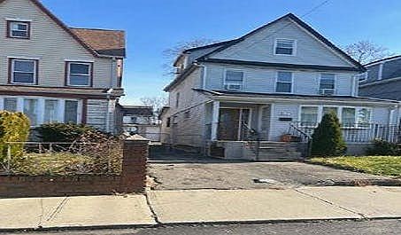 2nd image of 113-27 208th