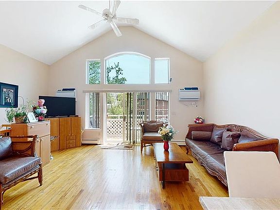 2nd image of 78-05 Furmanville Ave