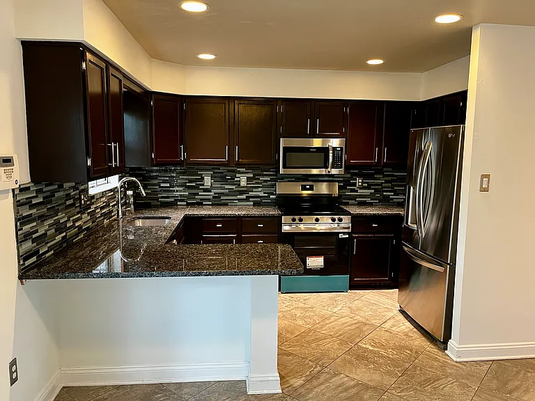 4773 Leyden Way — Photo 6