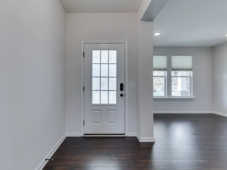 7635 Shady Trails Dr — Photo 3
