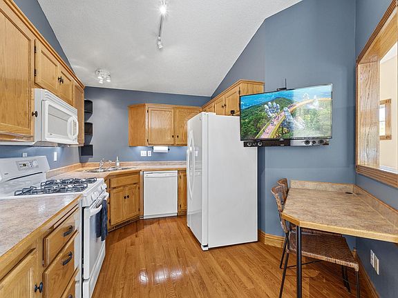 3rd image of 6180 145th Ln NW
