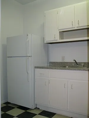 Rented by Tower Brokerage | media 20