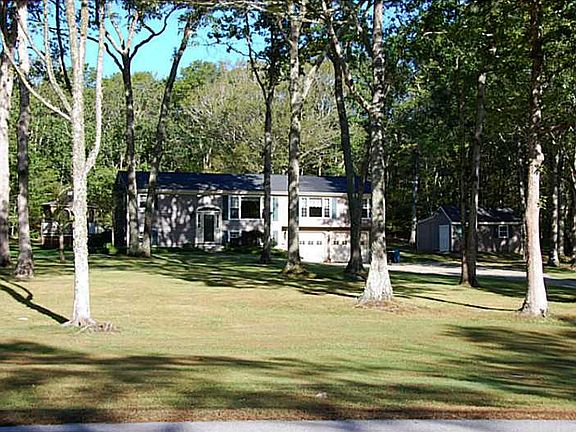 3rd image of 85 Colebrook Rd