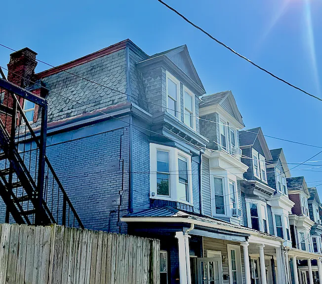 443 Harris St #2 — Photo 4