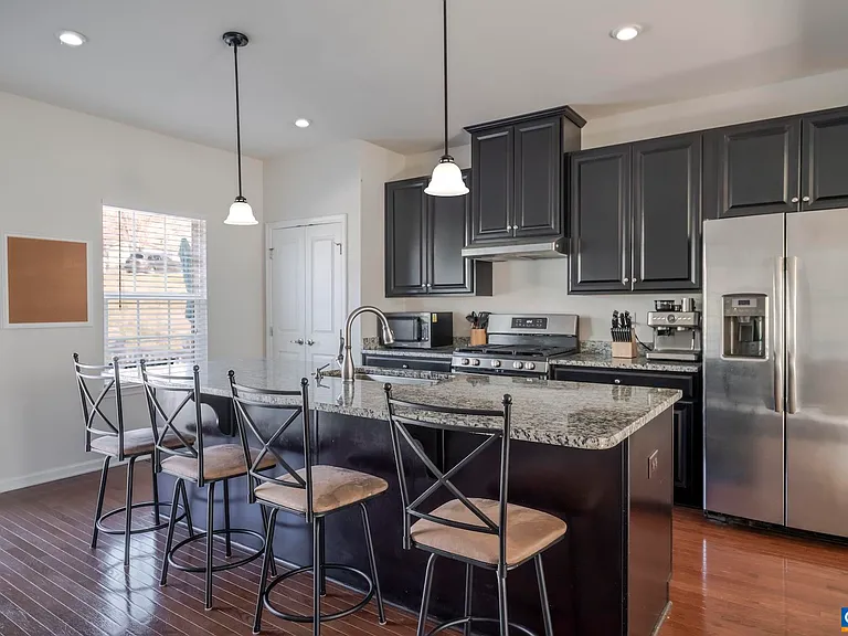 2052 Elm Tree Ct — Photo 9