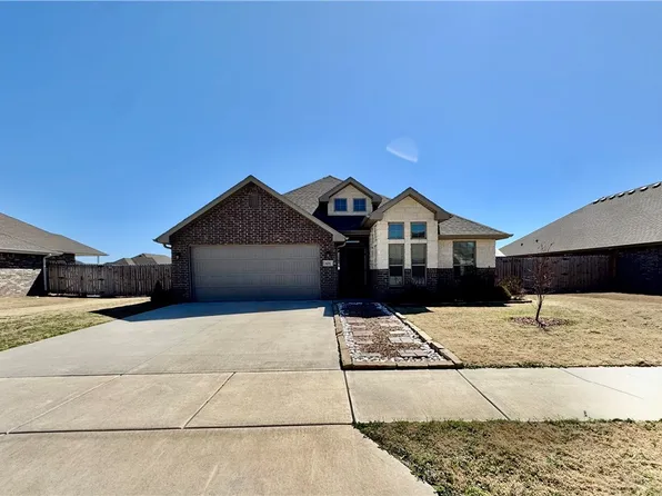 631 Braeburn Ct, Bentonville, AR 72712