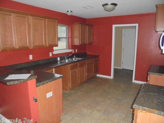 3rd image of 225 Esaw Ln