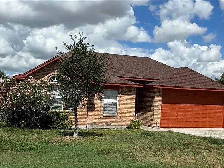 2411 Blue Ridge Dr — Photo 1