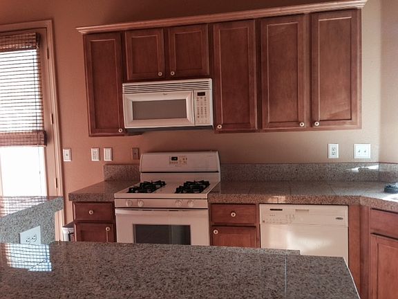 4th image of 77640 Calle Temecula
