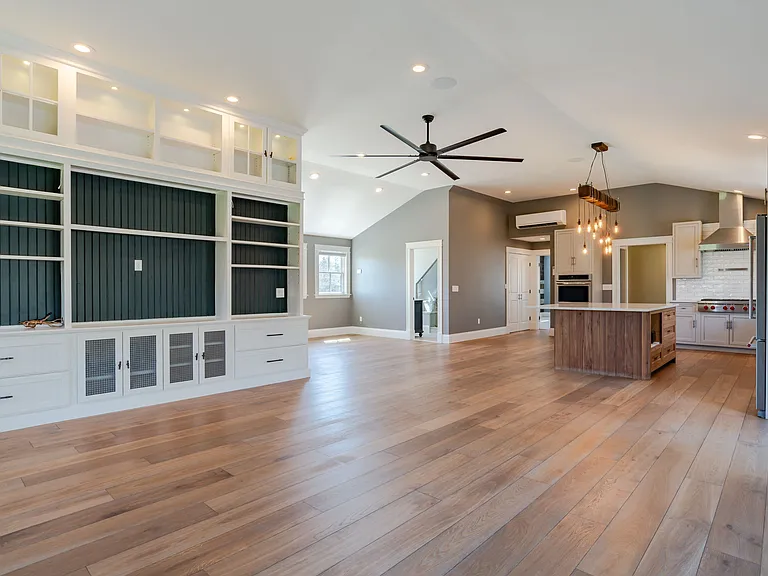 17 Greta Way #A — Photo 8