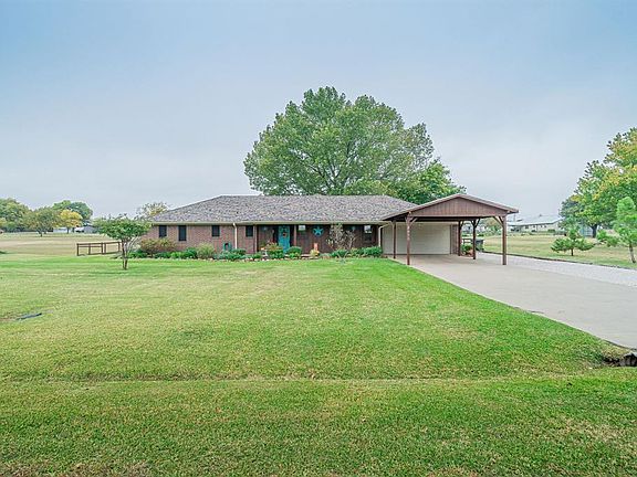 2nd image of 2410 S Westridge Trl